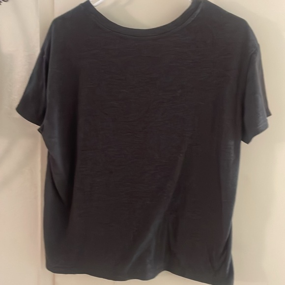 Women’s, “Be the Person Your Pet Thinks You Are” Tee - Picture 4 of 6